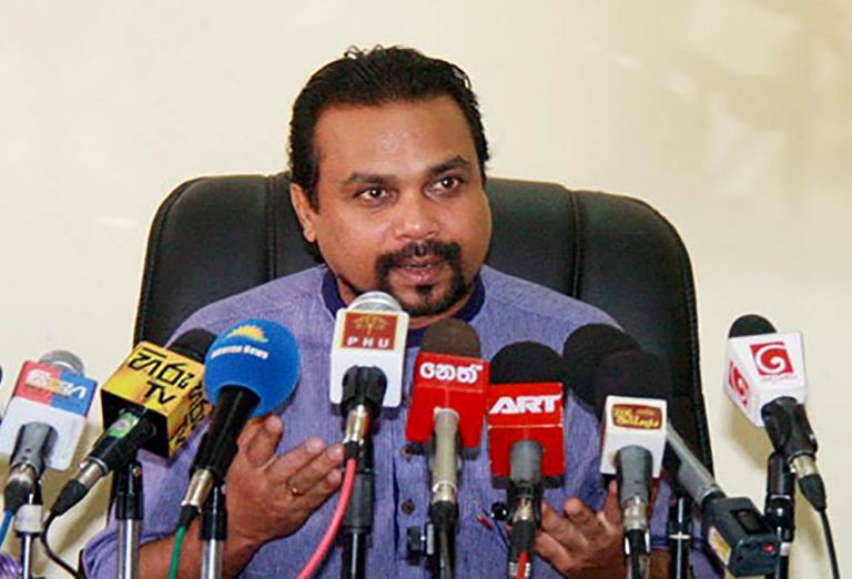 துறைகளை காட்டிக் கொடுத்த அரசாங்கம்!