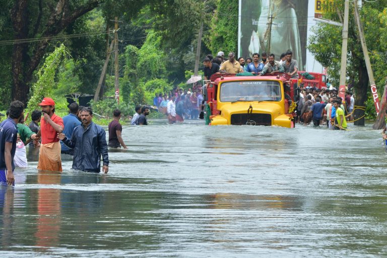 மன்னாரில் வெள்ளப்பெருக்கு அபாயம்!