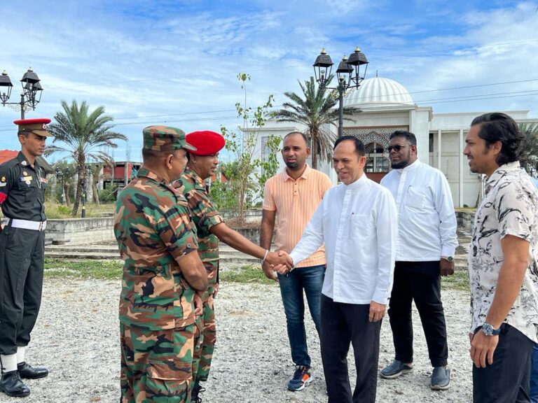 மட்டக்களப்பு பல்கலைக்கழகம் ஹிஸ்புல்லாஹ்விடம் கையளிப்பு!