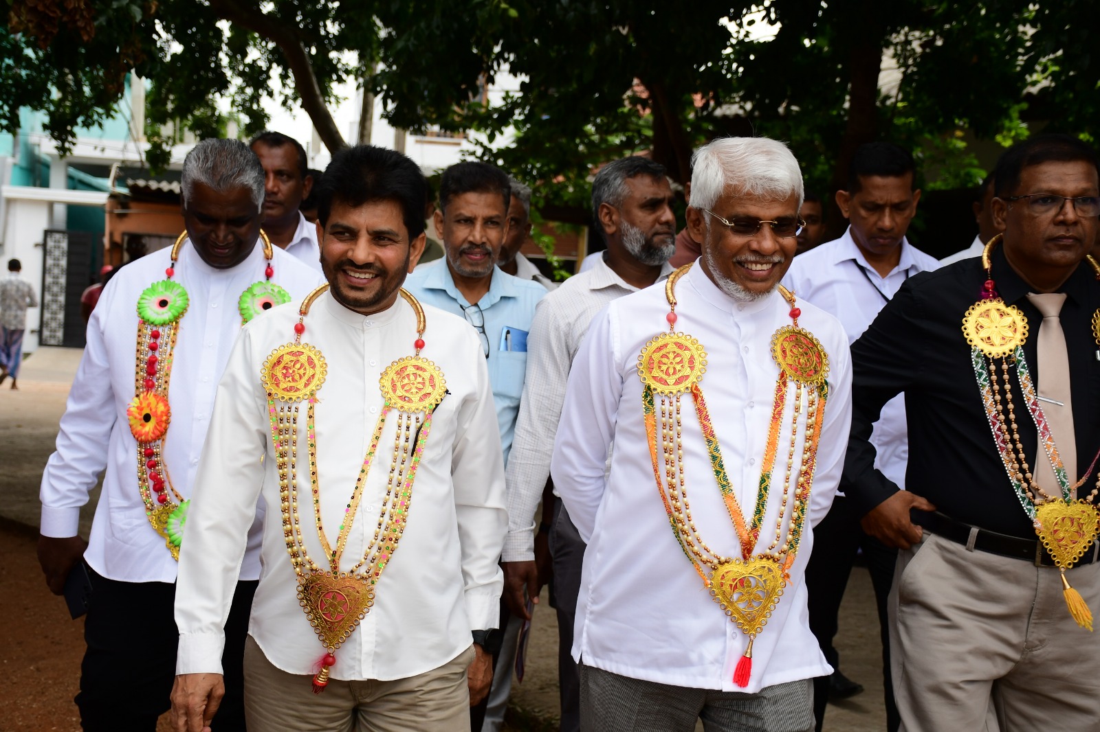 சைனப் ஆரம்பப் பாடசாலைக்கு ஆளுநர் வருகை!