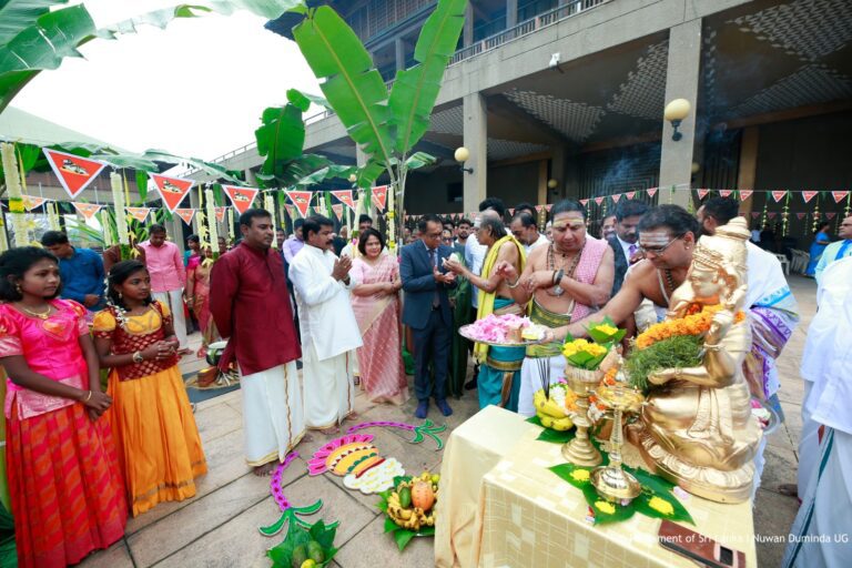 வரலாற்றில் முதன் முறை பொங்கல் கொண்டாட்டம்!