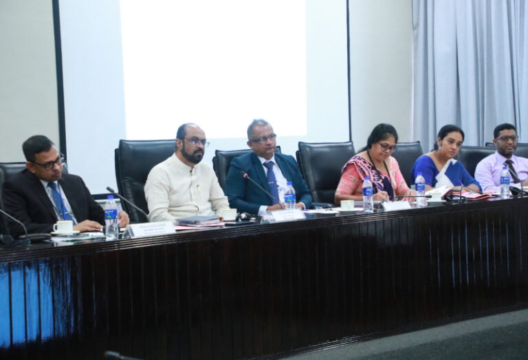 அதானி திட்டம் இன்னும் நிறுத்தப்படவில்லையா?