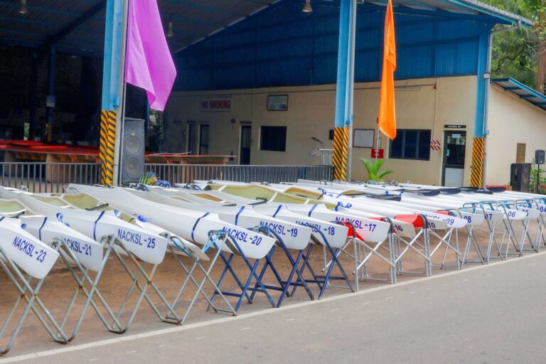 கழகங்களுக்கு வழங்கப்பட்ட 60 படகுகள்!