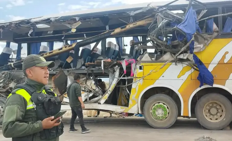 போதை தலைக்கேறியதில் 37  பேர் பலி!