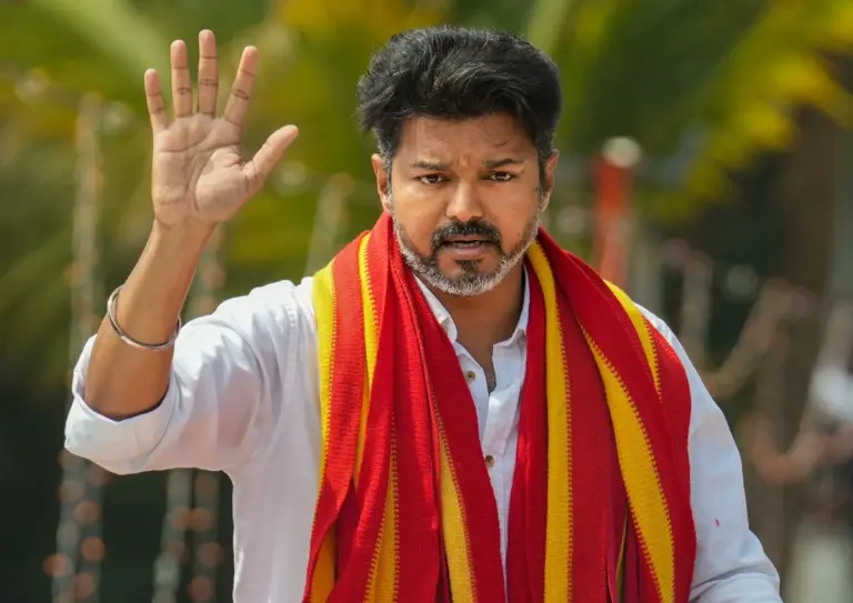 இலங்கை குறித்து வாய் திறந்த விஜய்!