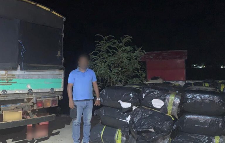 கல்பிட்டியில் சிக்கிய பெருந்தொகை பீடி இலைகள்!