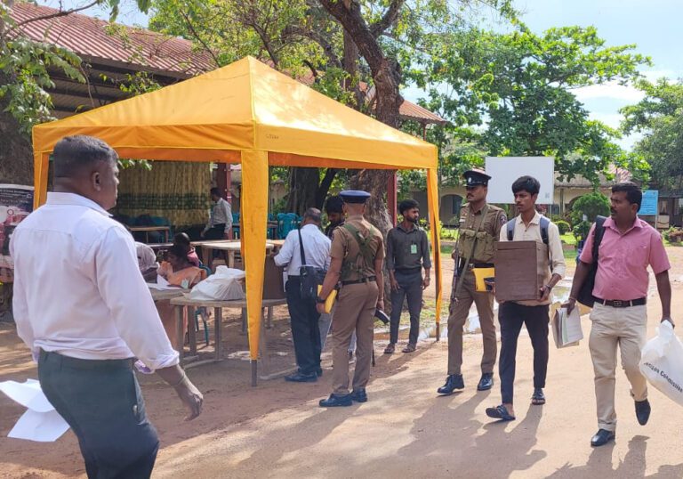 வாக்குப் பெட்டிகள் அனுப்பி வைப்பு!