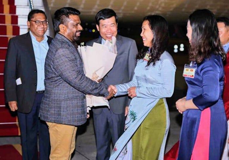 வியட்நாம் பறந்த ஜனாதிபதி அனுர!