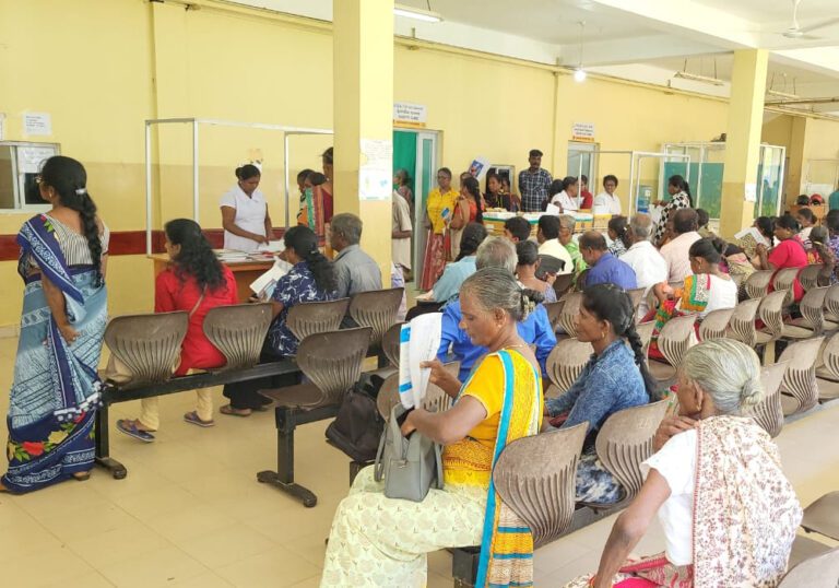 அரசாங்க மருந்தாளர் சங்கம் பணிப் புறக்கணிப்பில்!