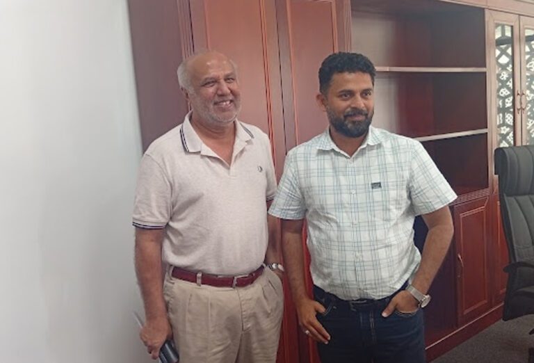 இணையும் ஹக்கீம் – முஷாரப்!