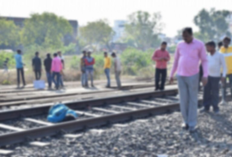 சிலாபத்தில் ரயிலில் மோதி முதியவர் பலி!