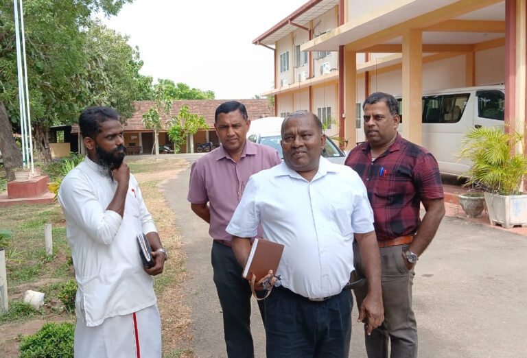 கிளிநொச்சி கல்வி வளையத்தில் கடும் ஆசிரியர் பற்றாக்குறை!