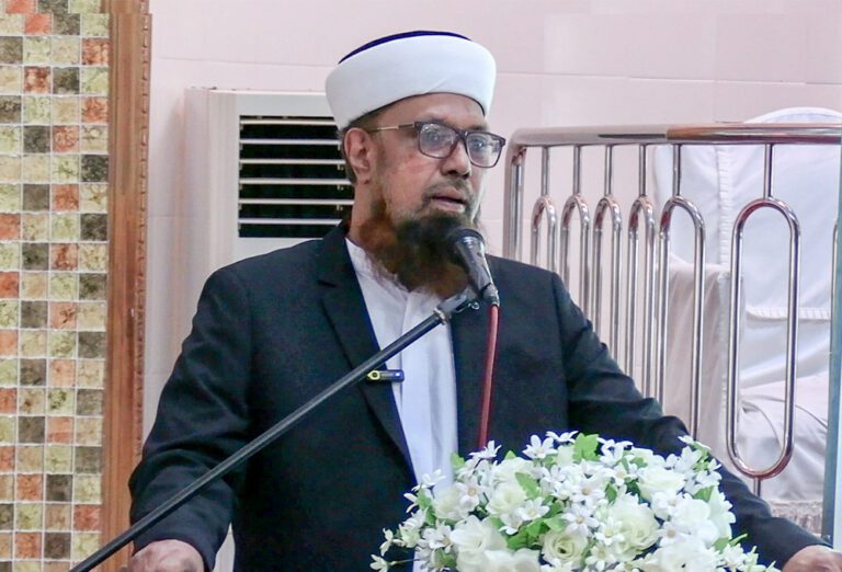 கொழும்பில் இடம்பெற்ற உலமா சபையின் பிரம்மாண்ட கூட்டம்!