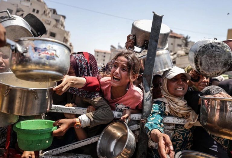 காசா உதவி மைய கூட்ட நெரிசலில் சிக்கி 48 பேர் உயிரிழப்பு!