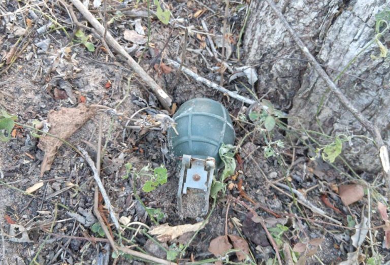 வெடிக்காத நிலையில் கை குண்டு மீட்பு!