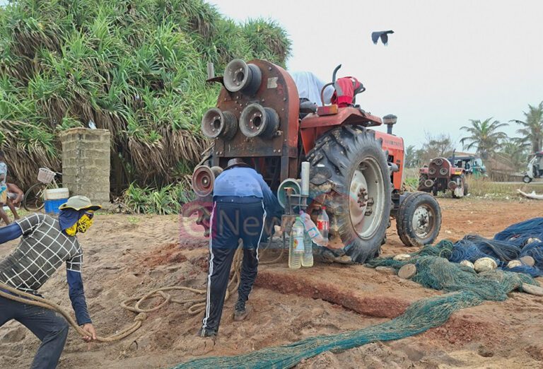 கடல் மீனவர்களுக்குச் சொந்தமானது, அமைச்சகத்திற்கு அல்ல!