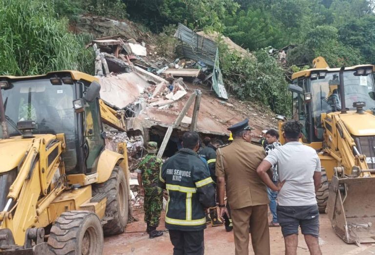 கடுகன்னாவ மண்சரிவில் சிக்கி இதுவரை 6 பேர் உயிரிழப்பு!