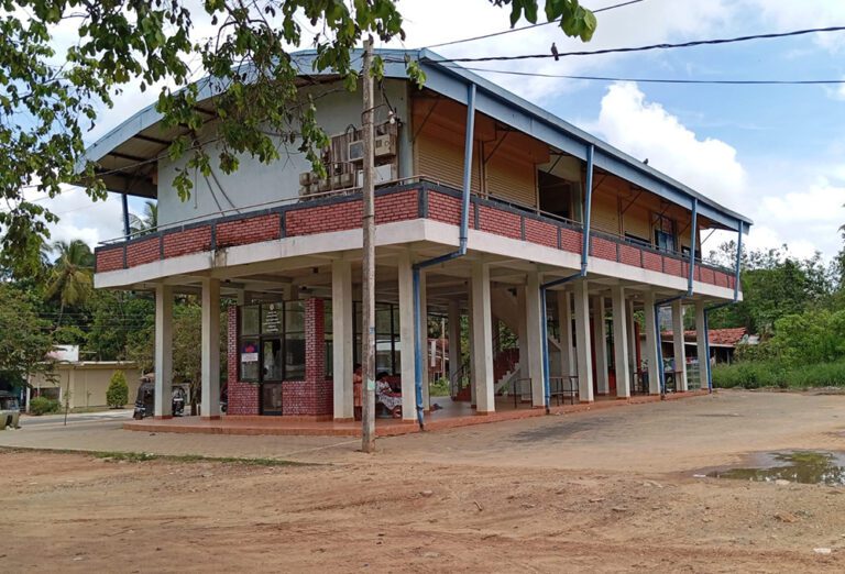 கைவிடப்பட்ட சாலியவெவ பேருந்து நிலையம்!