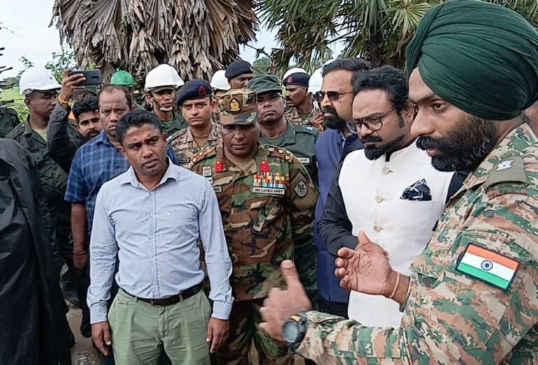 வடக்கில் பாலம் கட்டும் பணியில் இந்திய இராணுவம் தீவிரம்!