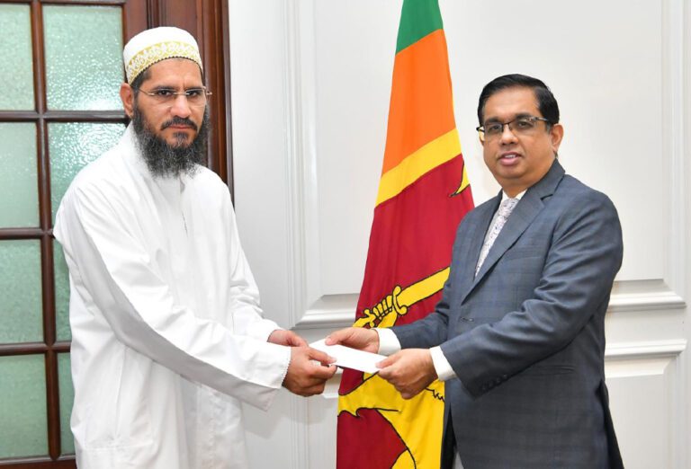 100 இலட்சம் ரூபா நன்கொடை வழங்கிய போரா சமூகம்!