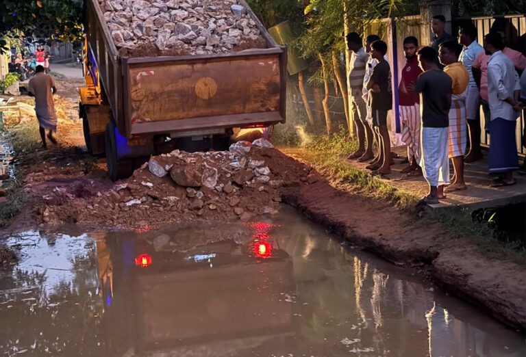 நாகவில்லு குறுக்கு வீதிகளை புனரமைக்கும் பணி தீவிரம்!