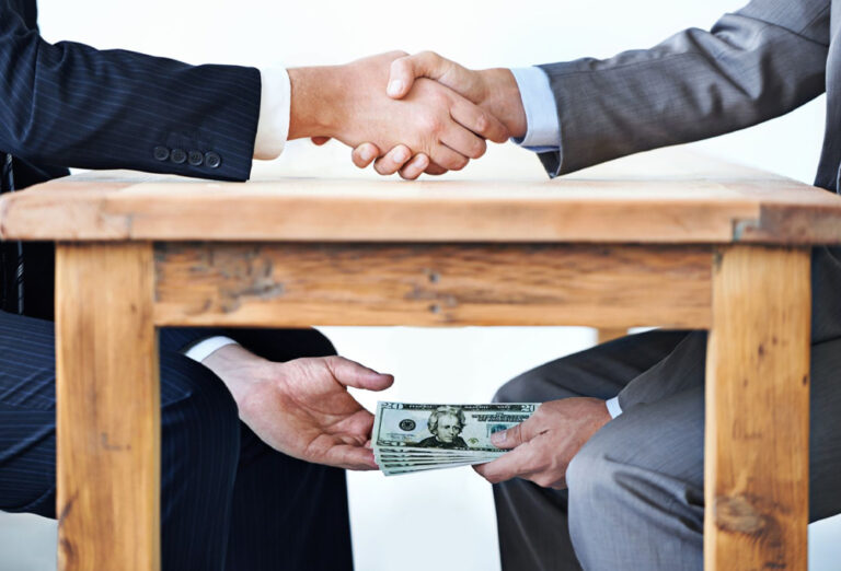 “ஊழல் எதிர்ப்பு போராட்டத்தில் 2025: அதிர்ச்சியூட்டும் கைதுகள்”