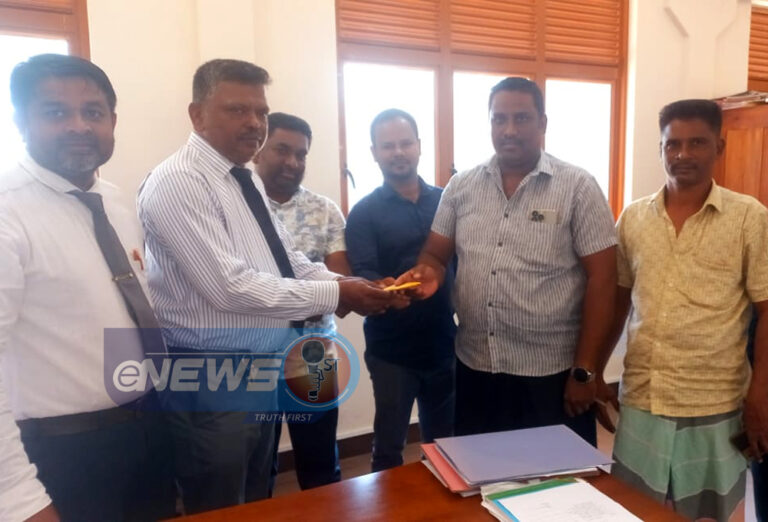 புத்/எருக்கலம்பிட்டி 98-பெட்ச் நண்பர்களின் முன்மாதிரிச் செயல்!