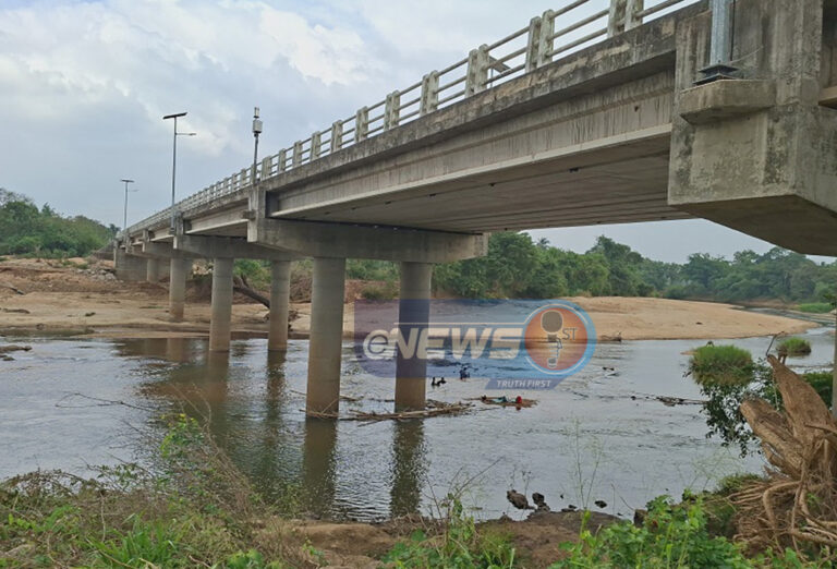 பிங்கிரிய – ரஸ்நாயக்கபுர இடையான பாலம் இடியும் அபாயம்!