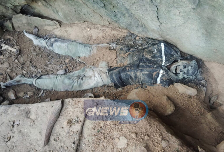 மாத்தளை பகுதியில் பாறை ஒன்றின் அருகே கிடந்த சடலம்!