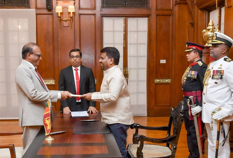 வலுசக்தி அமைச்சராக அநுர கருணாதிலக்க நியமிப்பு!