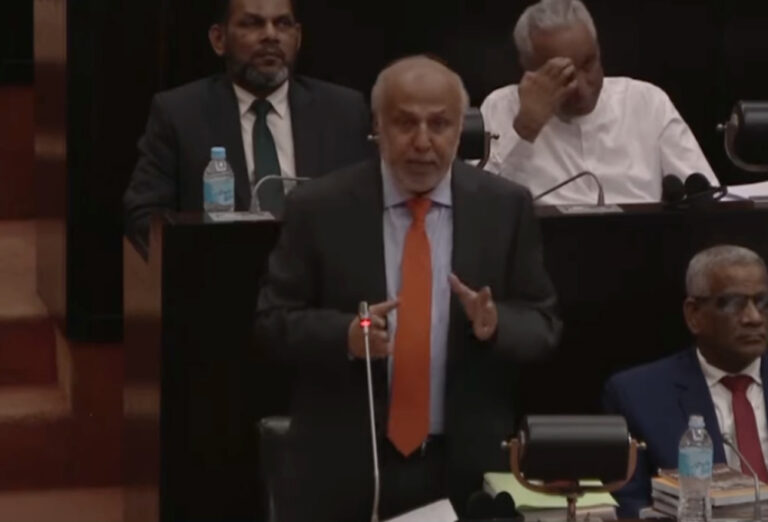 ஈஸ்டர் தாக்குதல் விசாரணையில் ஹக்கீம் எழுப்பிய அதிரடி கேள்வி!