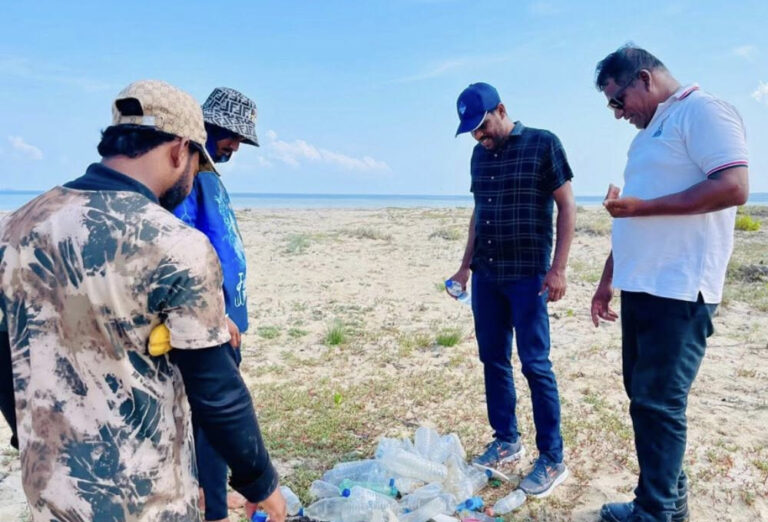 வனாத்தவில்லு கடற்கரையை மீட்கப் புறப்பட்ட அதிகாரிகள்!