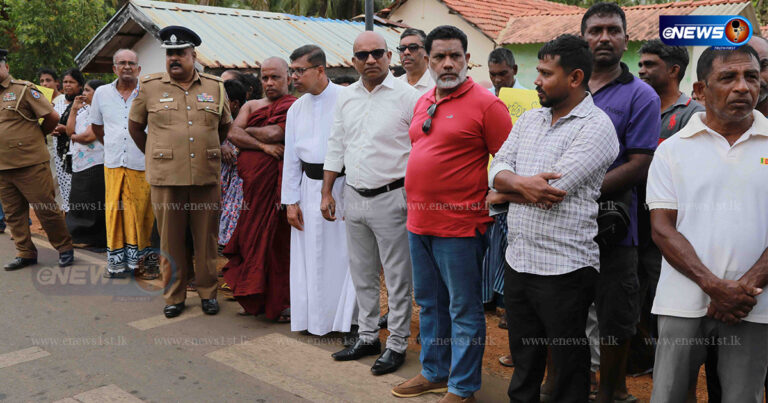 போதைக்கு எதிராக வீதியில் இறங்கி போராடிய மதுரங்குளிய மக்கள்!